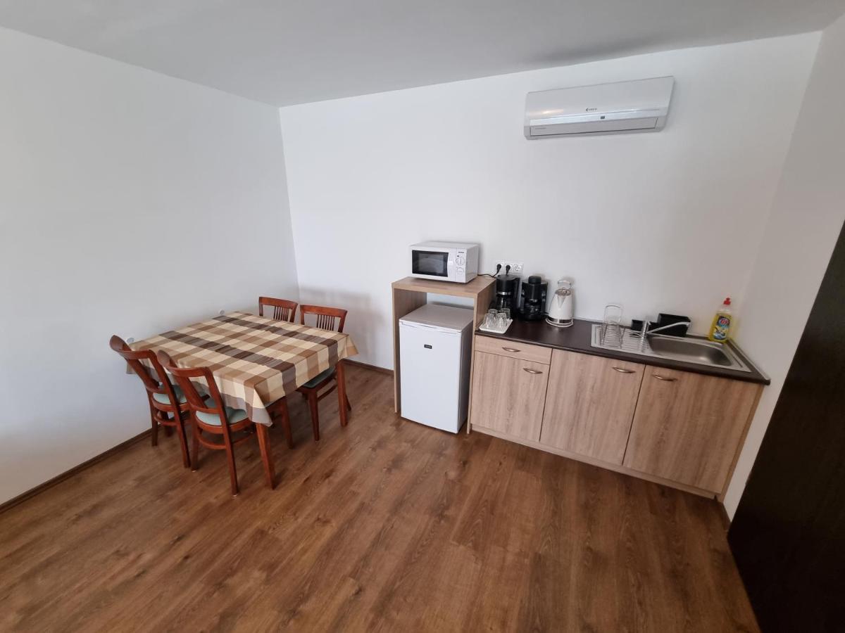 Adam Apartmanhaz シオーフォク エクステリア 写真