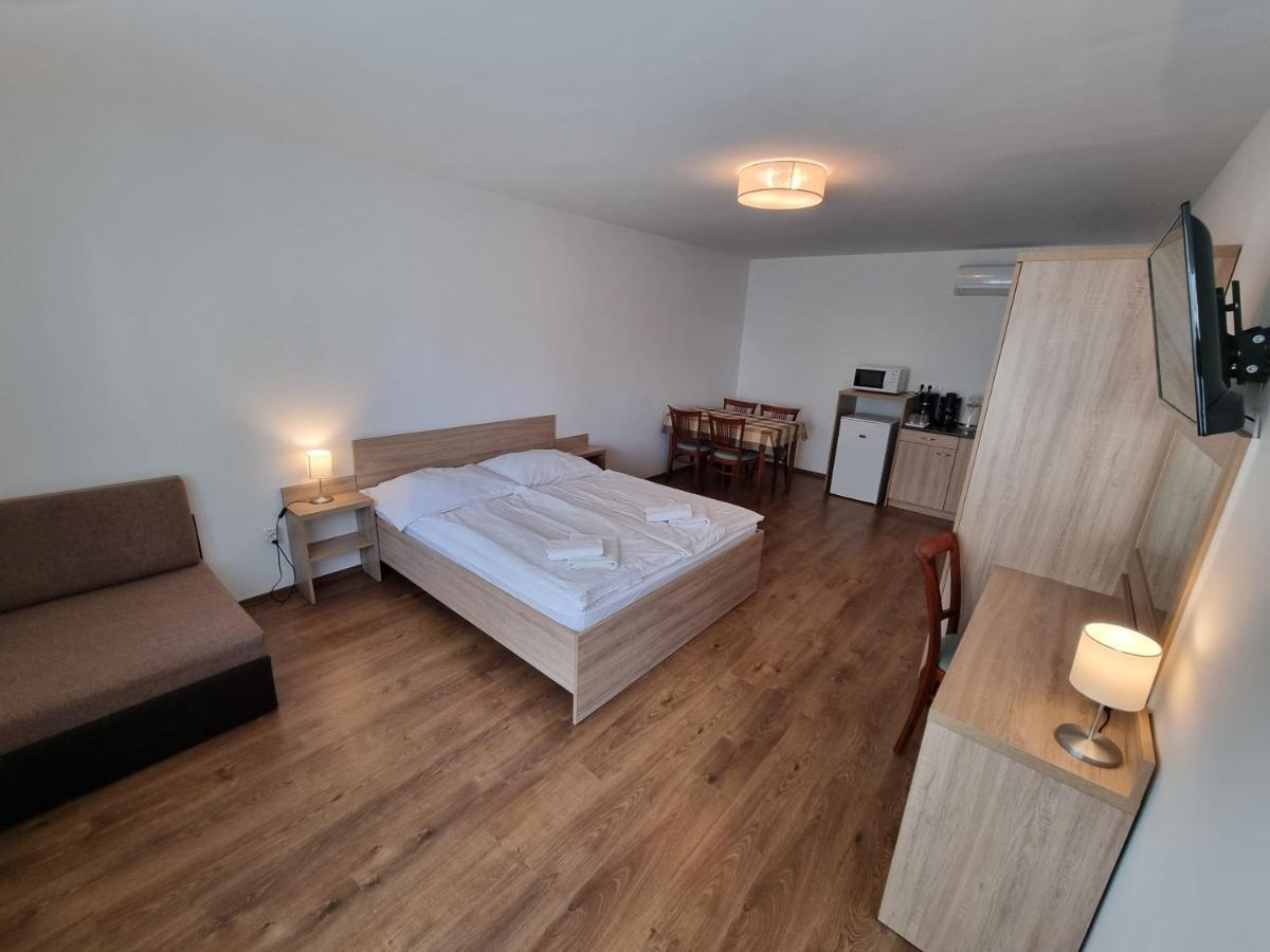 Adam Apartmanhaz シオーフォク エクステリア 写真