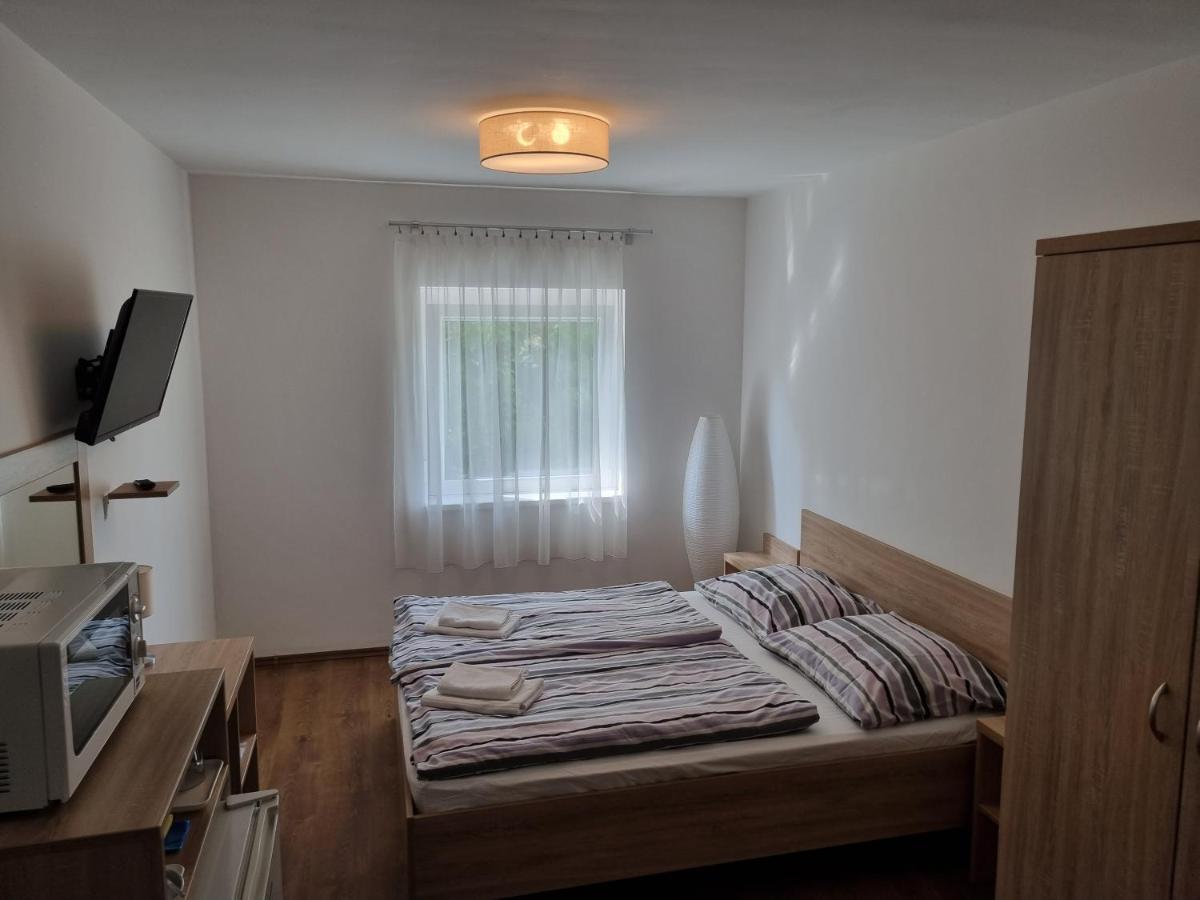 Adam Apartmanhaz シオーフォク エクステリア 写真
