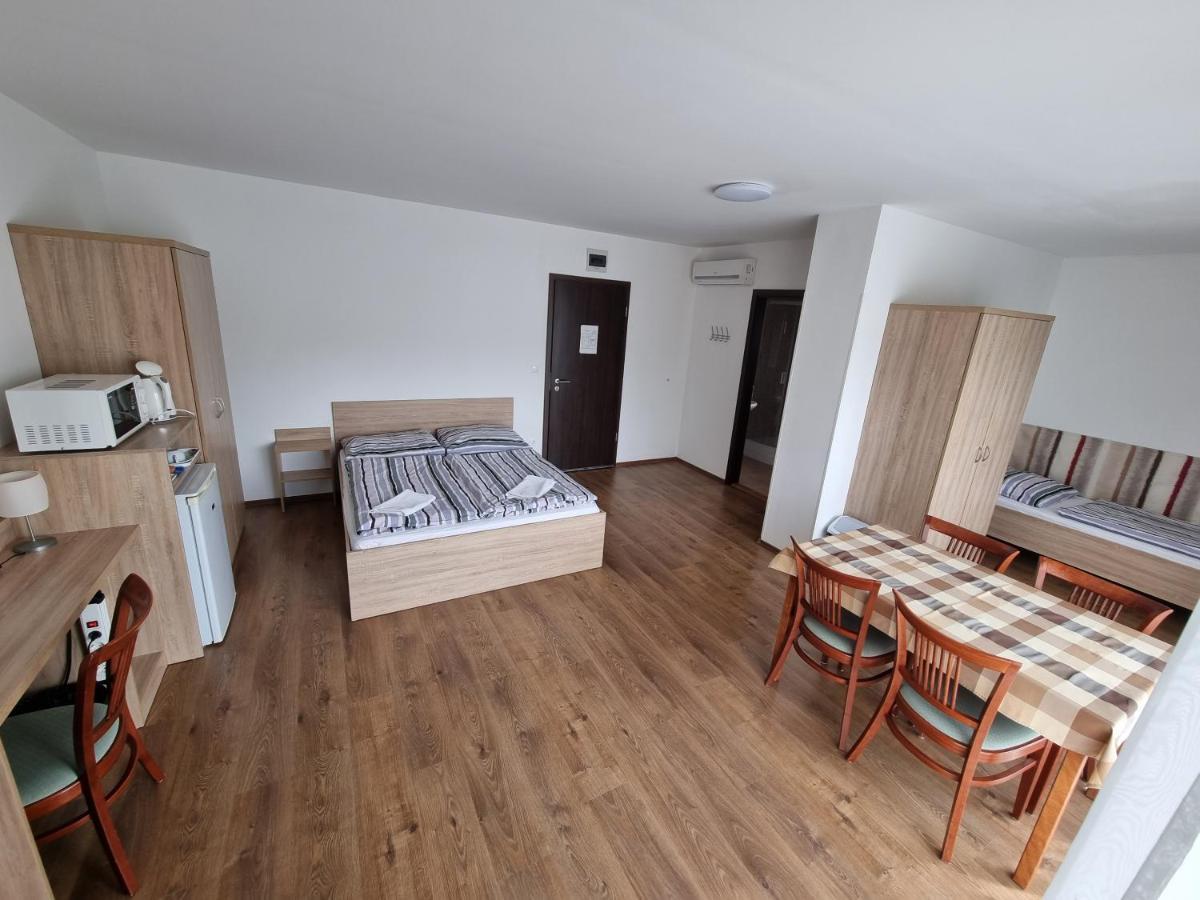 Adam Apartmanhaz シオーフォク エクステリア 写真