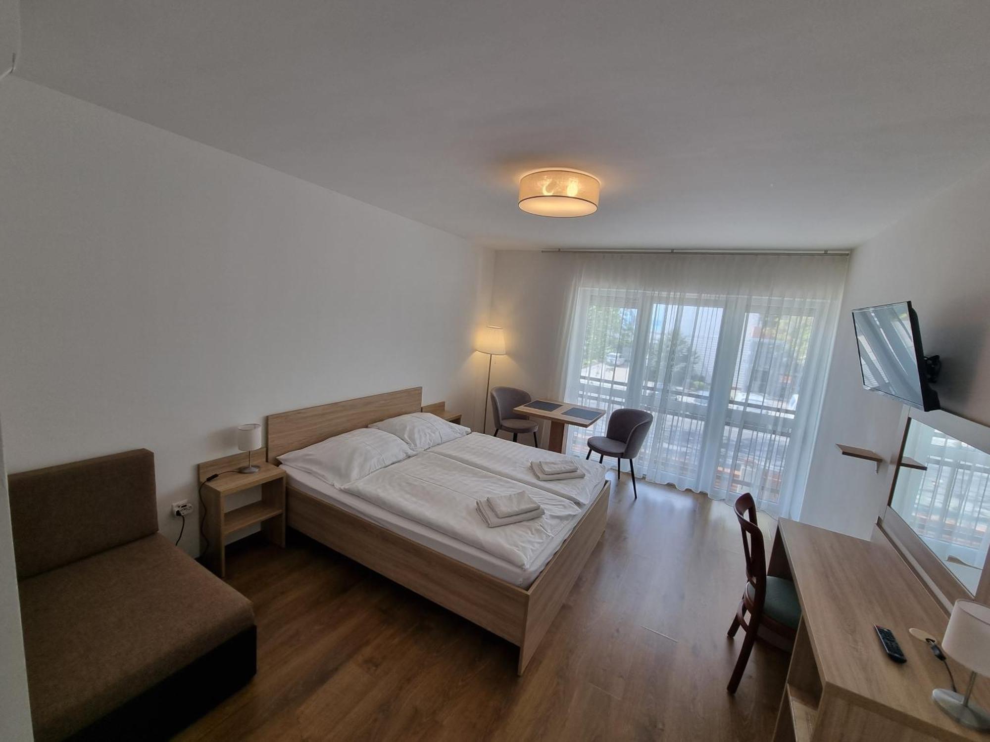 Adam Apartmanhaz シオーフォク 部屋 写真