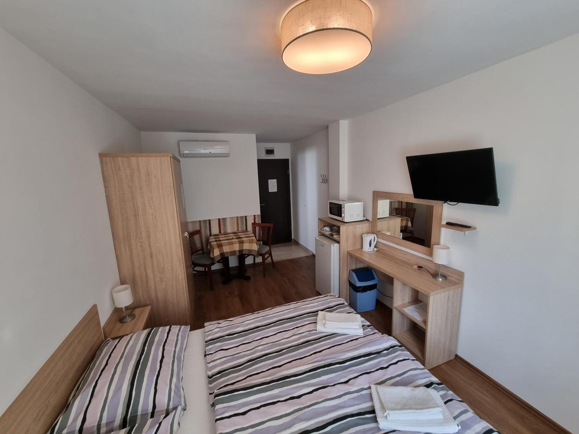 Adam Apartmanhaz シオーフォク 部屋 写真