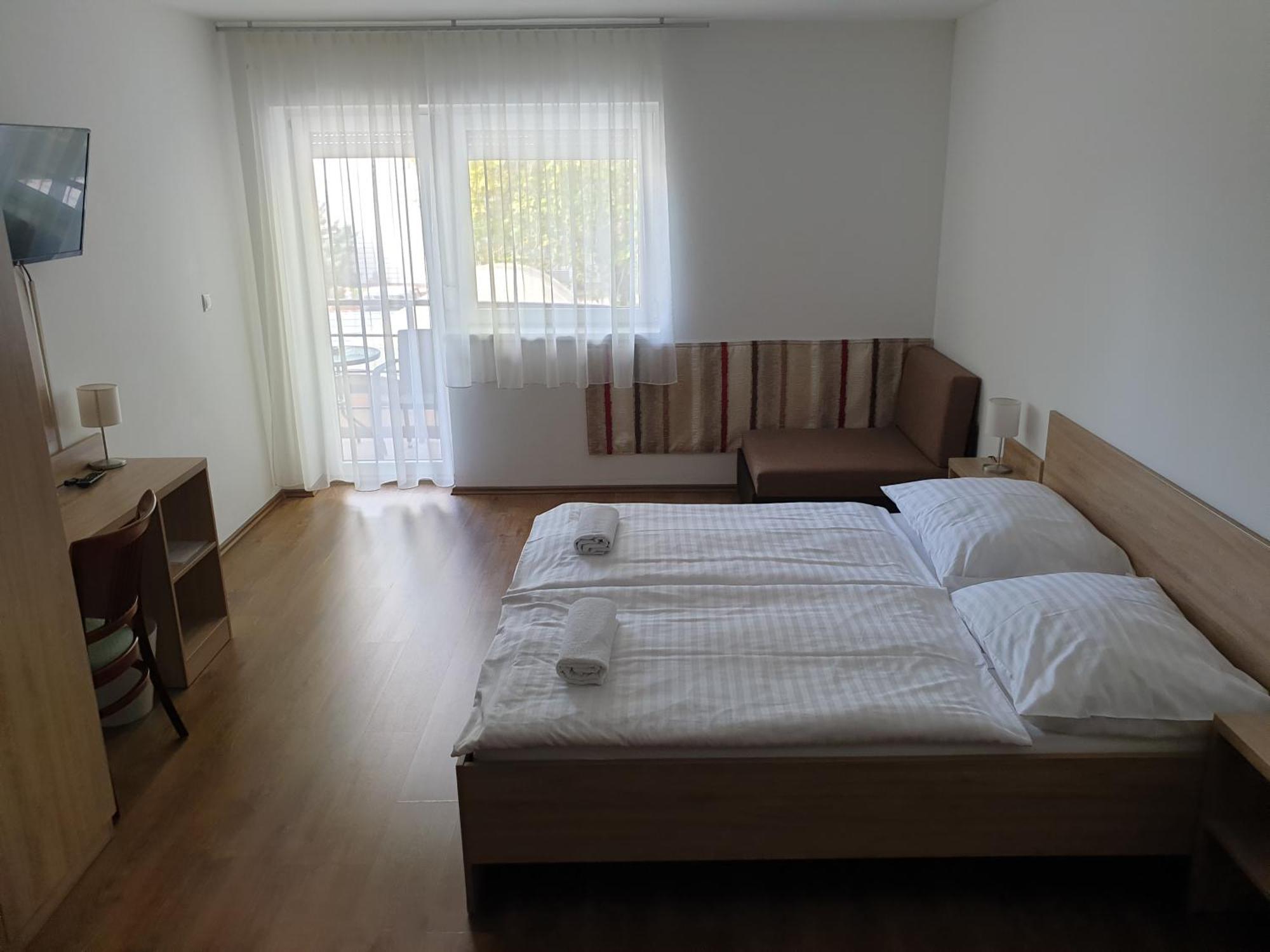 Adam Apartmanhaz シオーフォク 部屋 写真