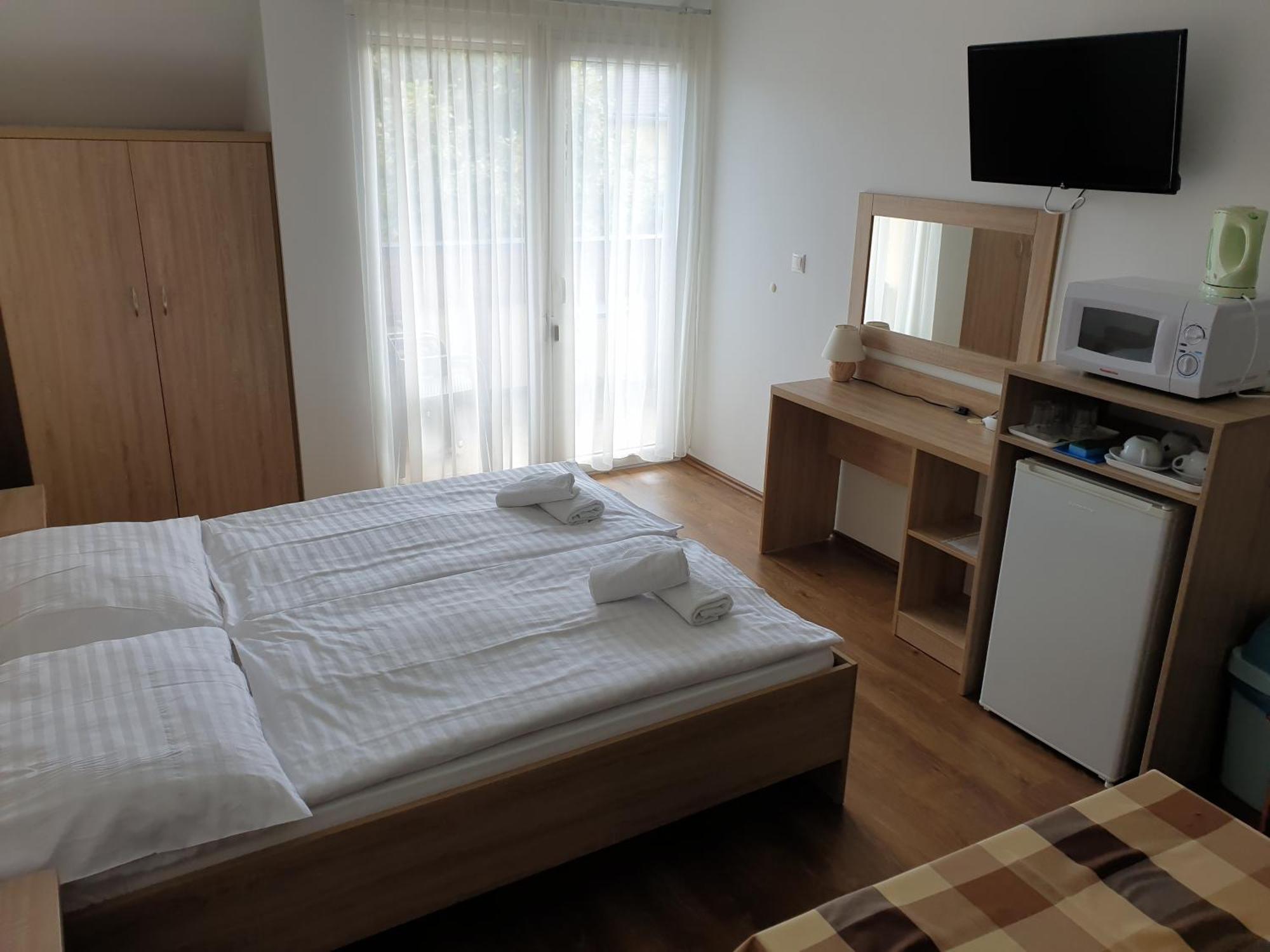 Adam Apartmanhaz シオーフォク 部屋 写真