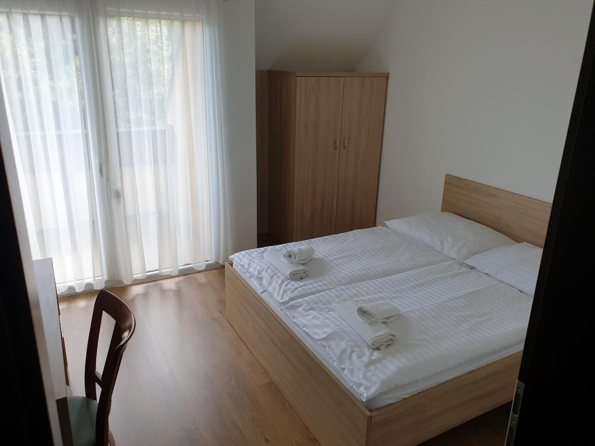 Adam Apartmanhaz シオーフォク 部屋 写真