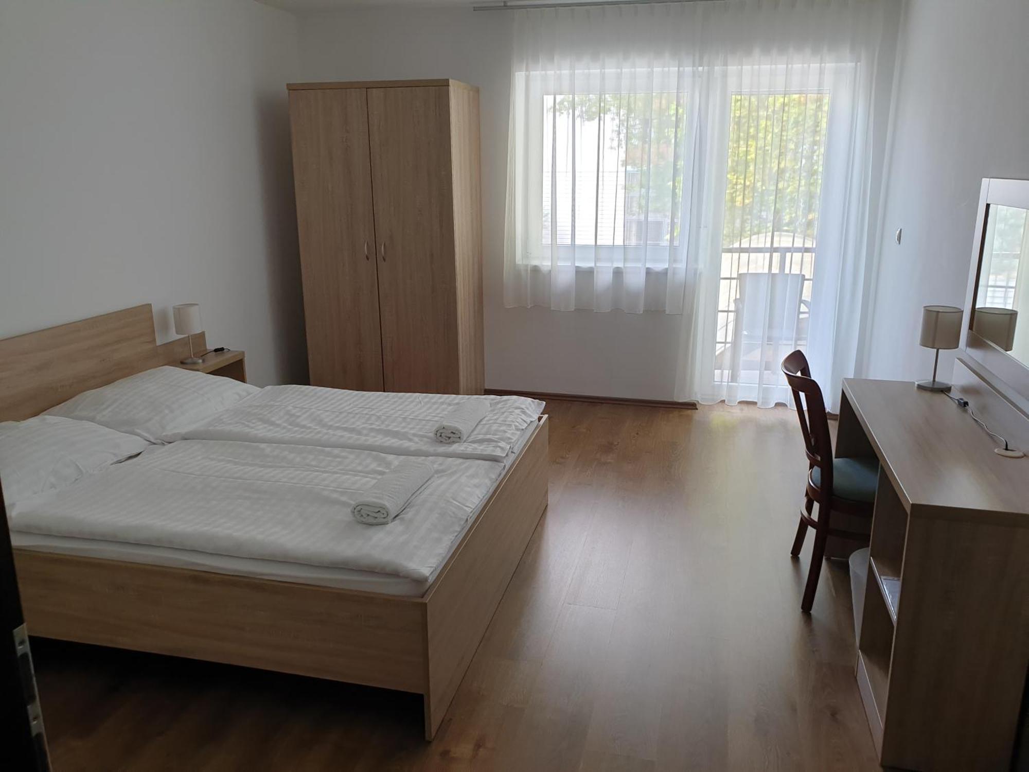 Adam Apartmanhaz シオーフォク 部屋 写真